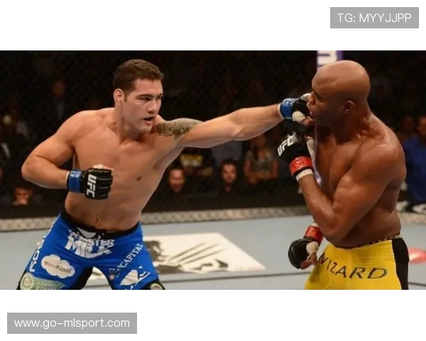 UFC 重拳直接断牙 UFC 重拳直接断牙